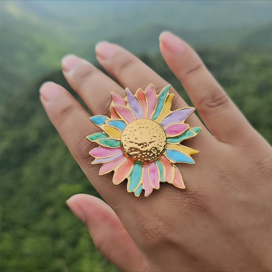 Adjustable multicolour sunflower ring in stainless steel on hand. Statement ring for woman.