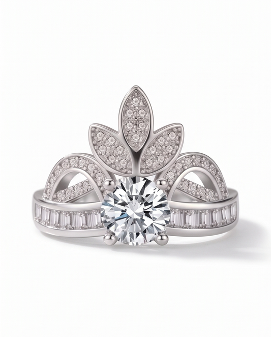 Premium and luxurious S925 sterling silver engagement ring for woman with royal crown design. 