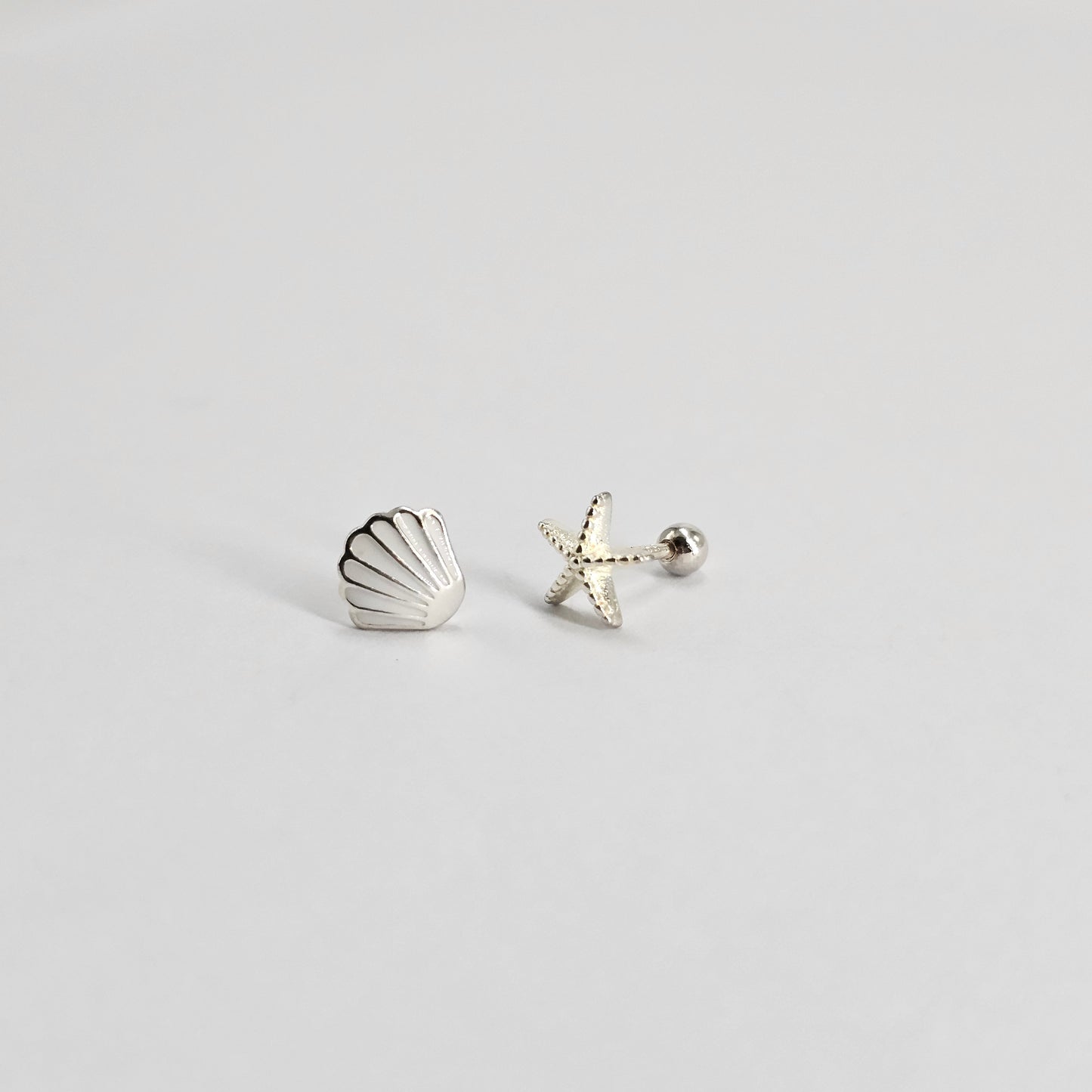 Silver jewelry kids mismatched earrings with shell and starfish shapes, stainless steel fashion jewelry.