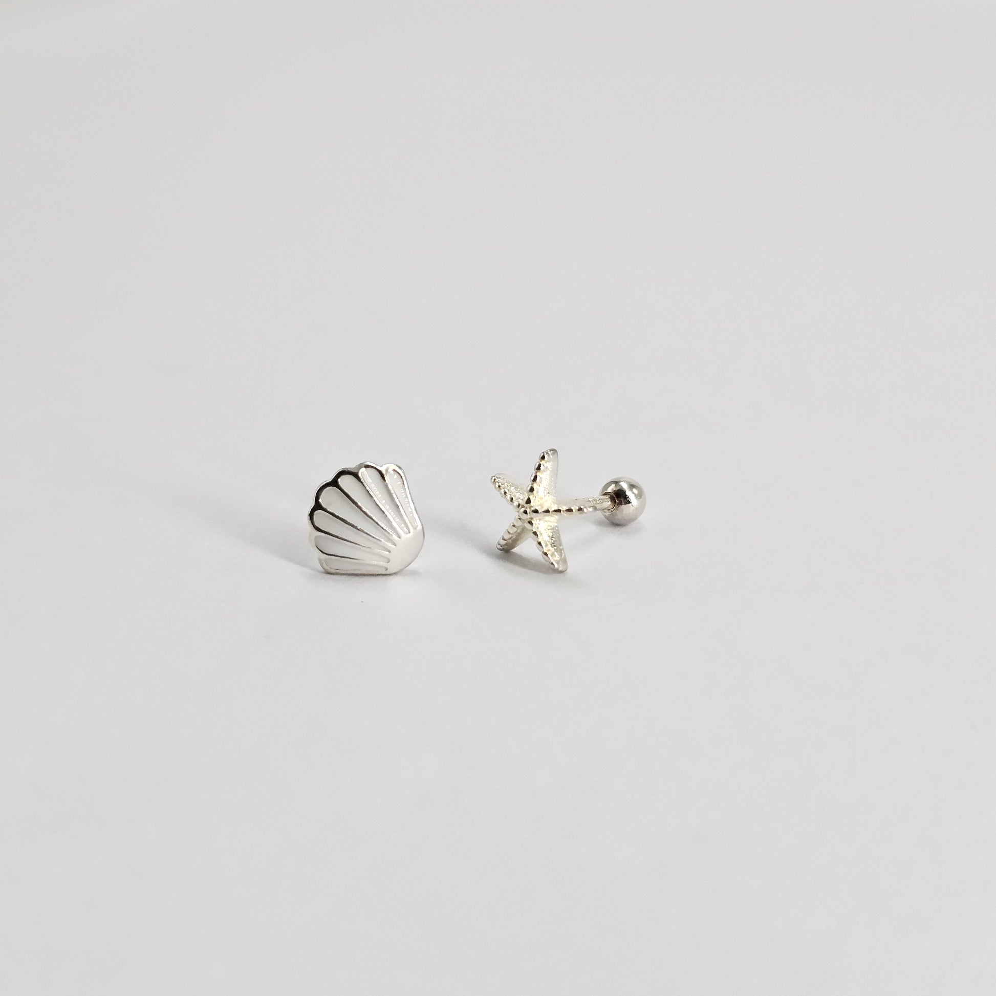 Silver jewelry kids mismatched earrings with shell and starfish shapes, stainless steel fashion jewelry.