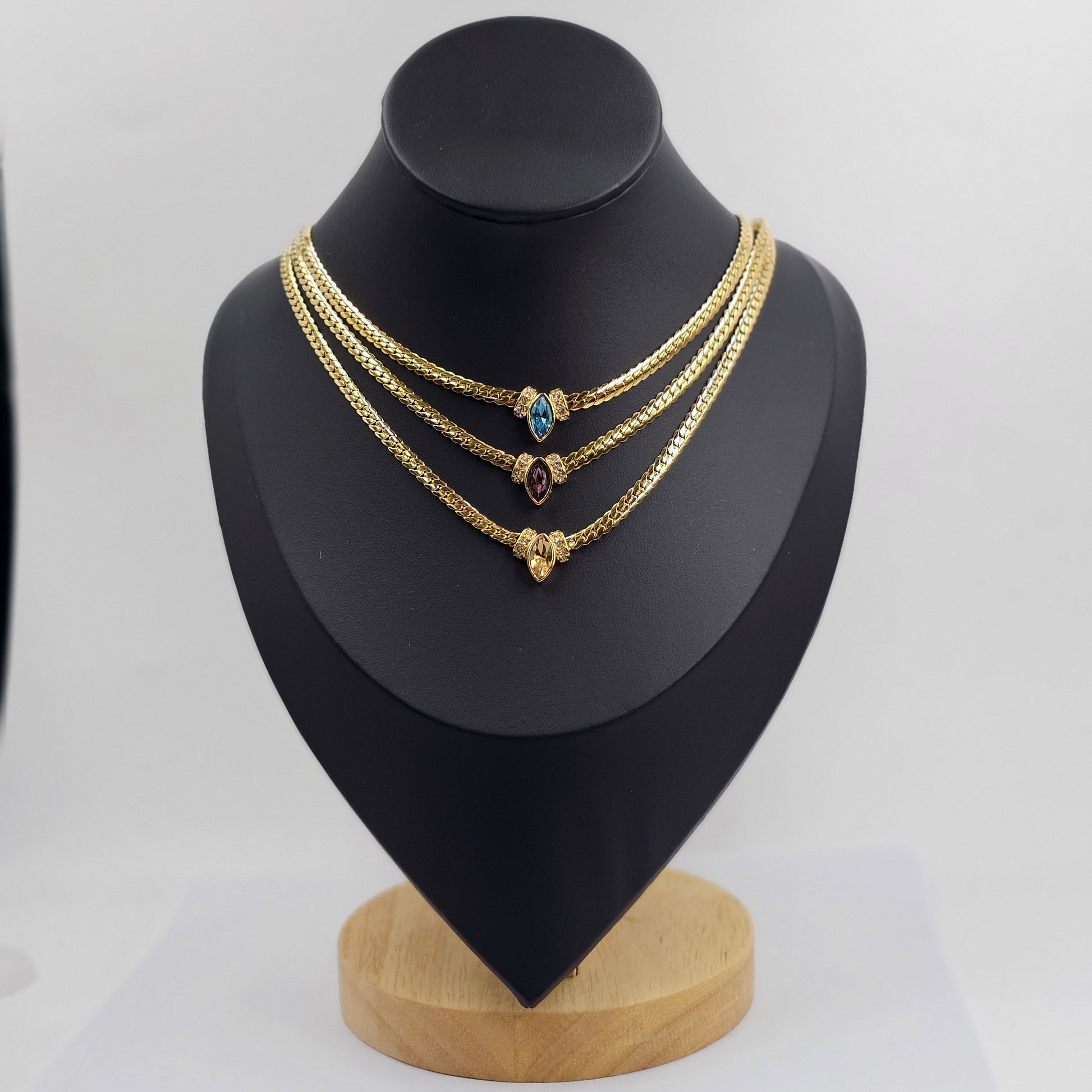 18k gold plated stainless steel necklace with multicolored gemstone pendants, unisex fashion jewelry, Mauritius Europe USA.