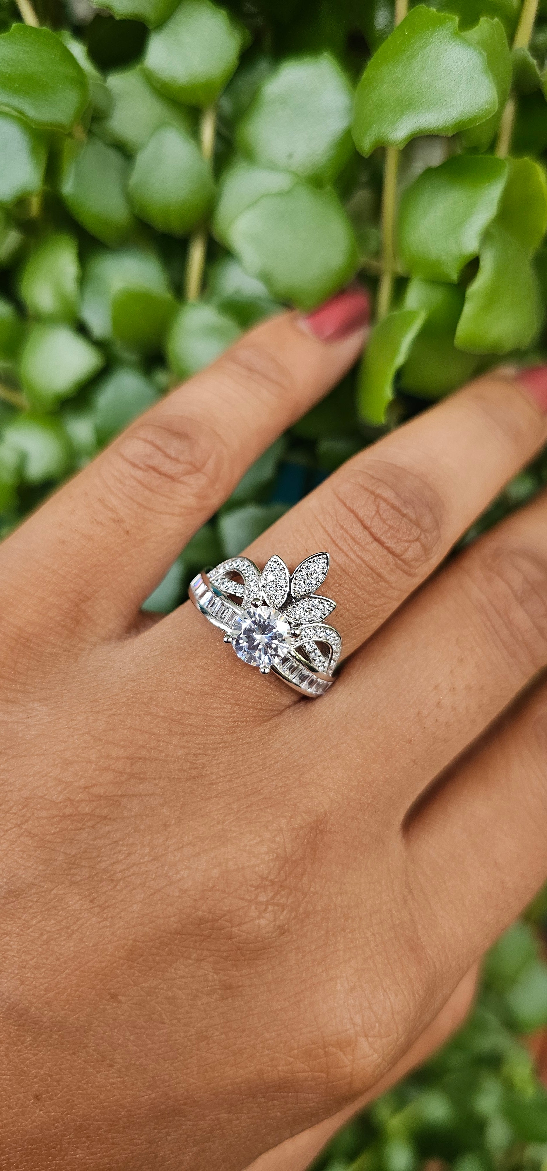 Silver gemstone ring with butterfly design, stainless steel jewelry, unisex fashion jewelry from Mauritius Europe USA style.