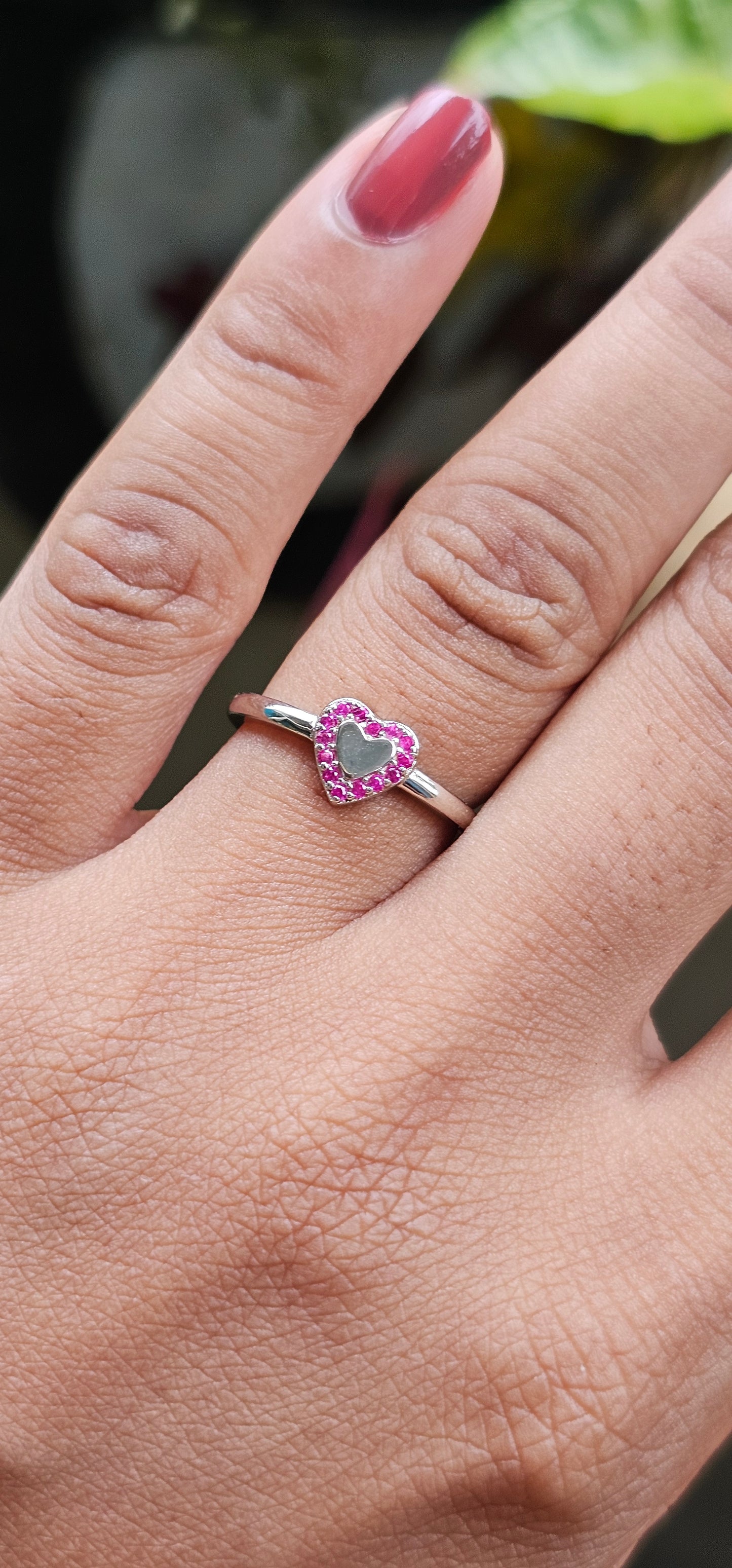 Elegant silver ring featuring a pink heart-shaped gemstone, stainless steel jewelry, unisex fashion jewelry with Mauritius.