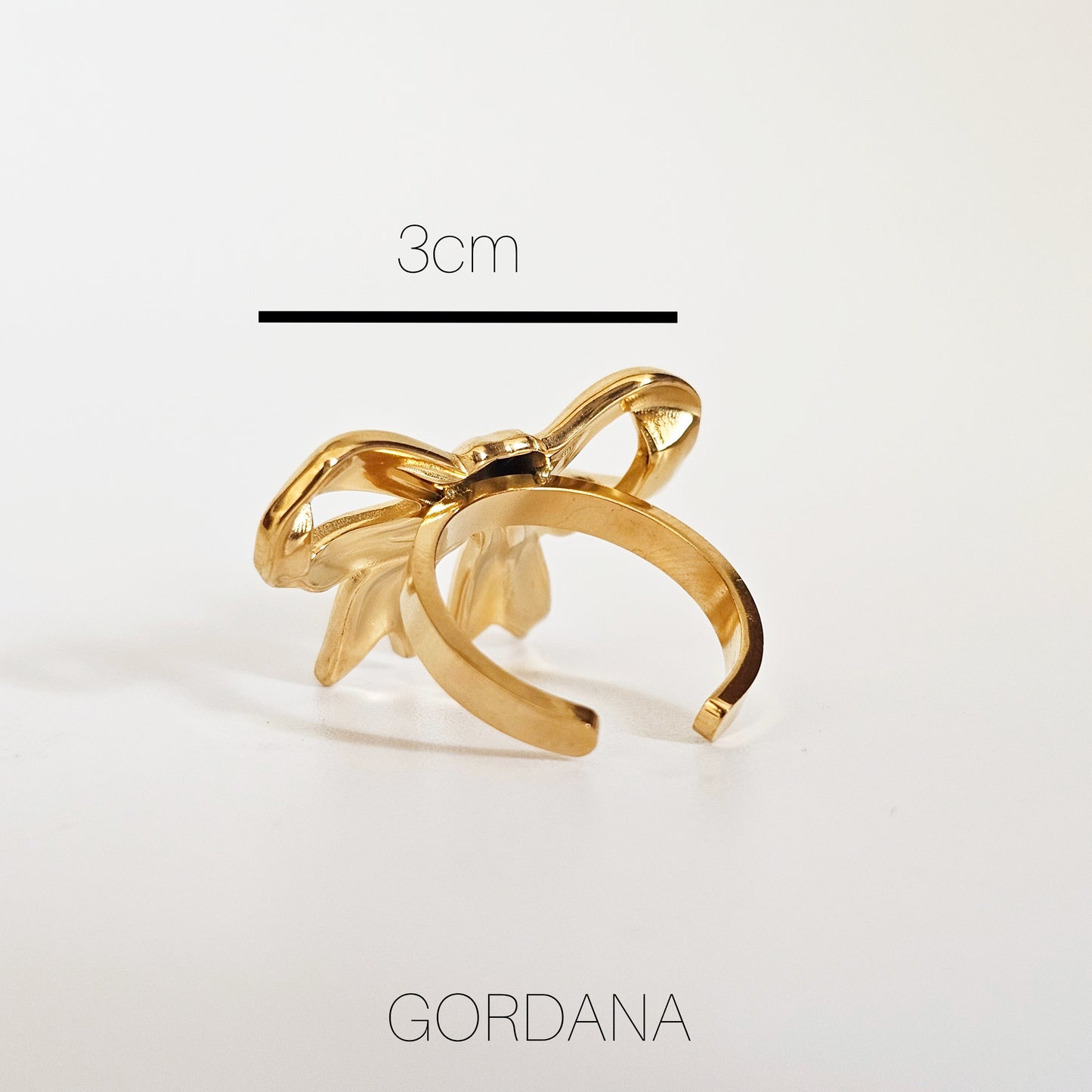 A luxury gold plated stainless steel adjustable ring. A statement piece of 3 cm width from Gordana jewelry Mauritius. 