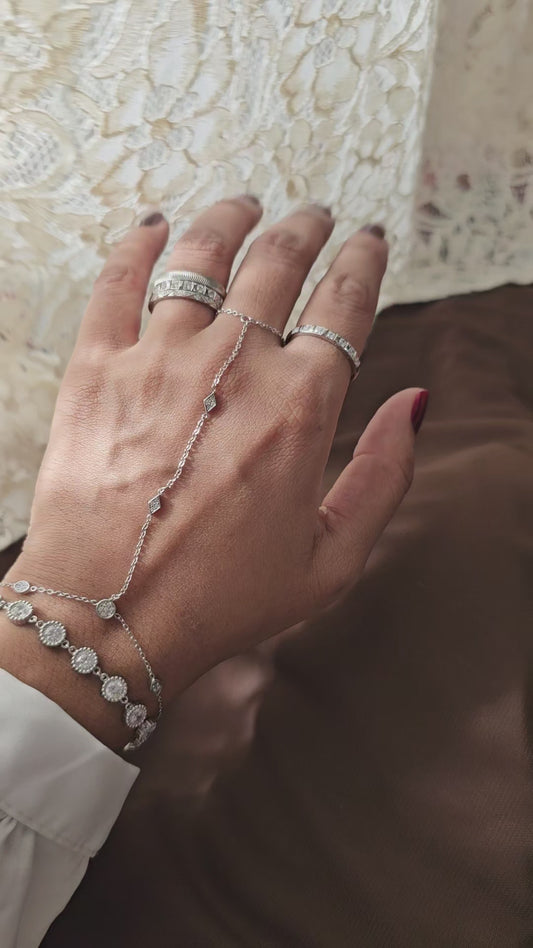 Silver Plated Stainless Steel Handchain Bracelet – Elegant Minimalist Jewelry