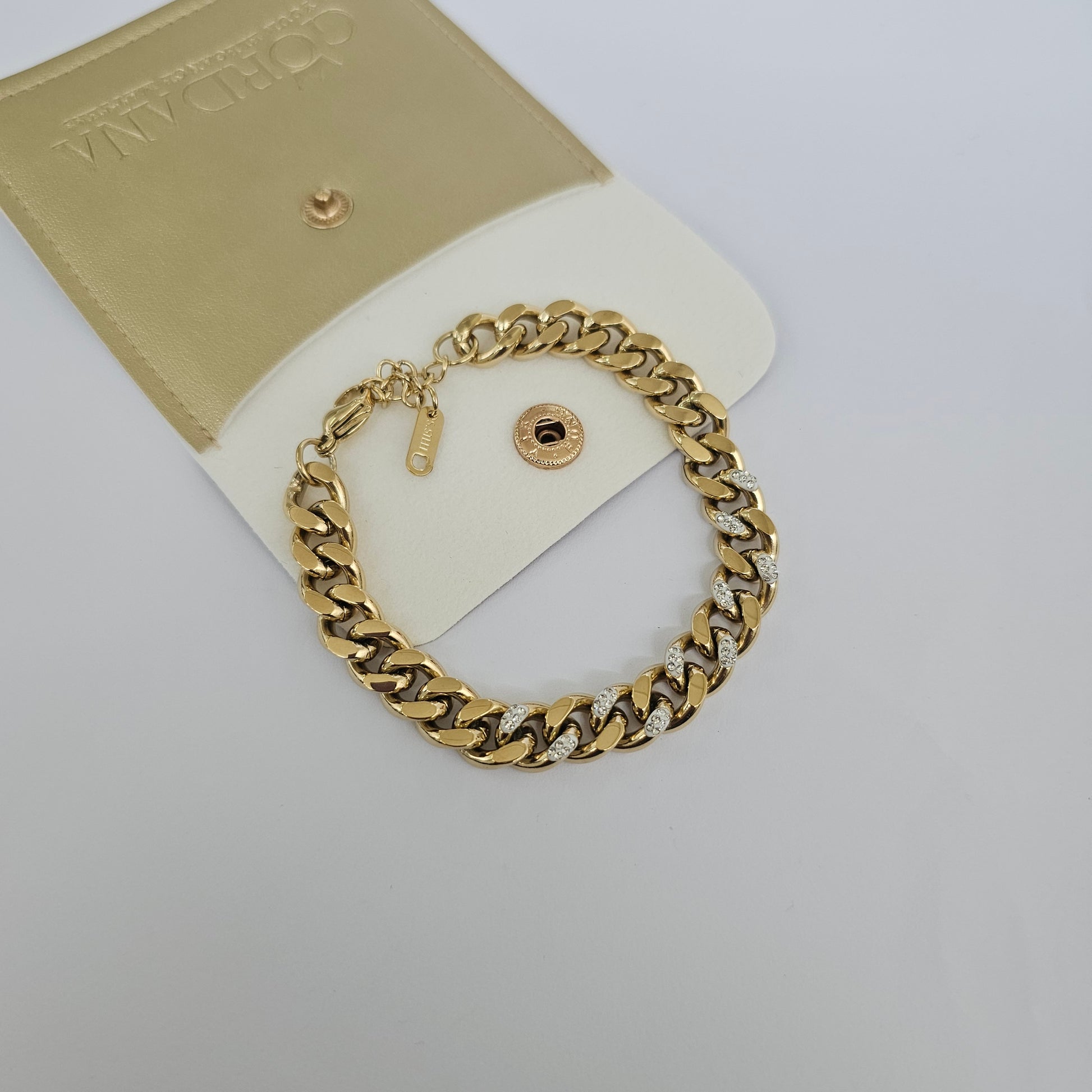 18k gold plated stainless steel bracelet with chunky curb chain, unisex fashion jewelry.